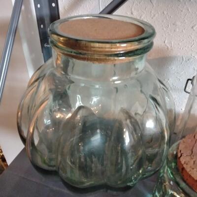 LOT 101 GLASS CANISTER JARS & LARGE IRONSTONE PLATE