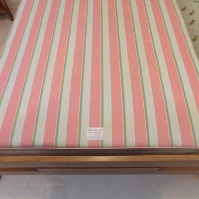 LOT 38 FULL SIZED BED MATTRESS / BOXSPRING & FRAME