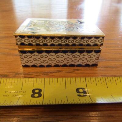 LOT 64 VINTAGE BRASS COMPACT AND CLOISONNE BOX