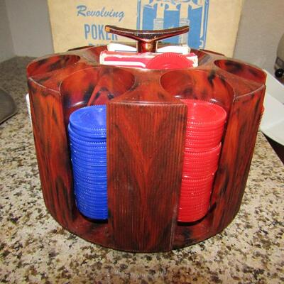 LOT 77 POKER CHIPS, SPACEMAKER STEREO, PEWTER BOWL AND MORE