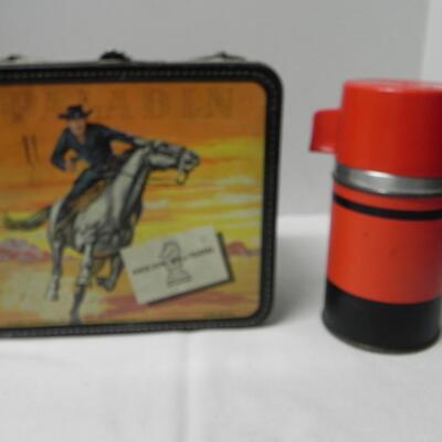 LOT 47  VINTAGE LUNCHBOX