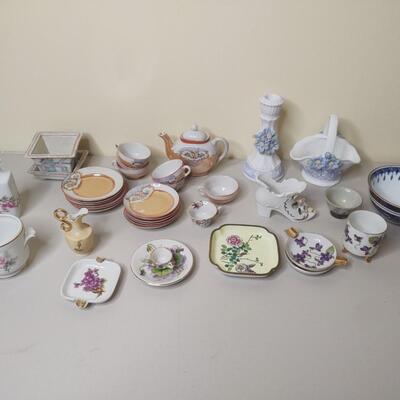 171 - Small China Pieces
