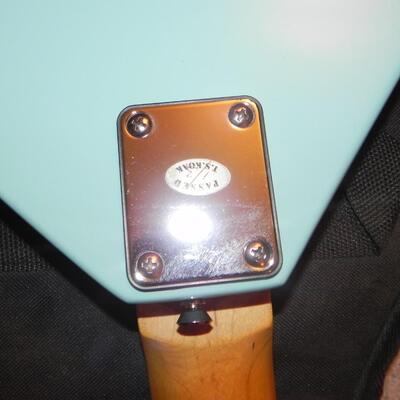 LOT 45  APACHE GUITAR
