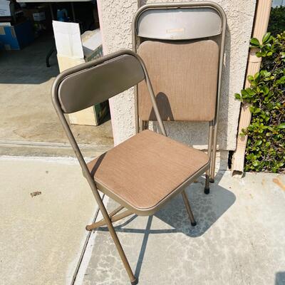 LOT 173  VINTAGE FOLDING SAMSONITE METAL CHAIRS 
