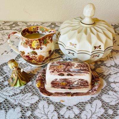 LOT 185 ST  GROUP VINTAGE ENGLISH WOODS WARE CHINA JOSEF DOLL 