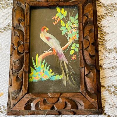 LOT 186 ST  VINTAGE FEATHER BIRD PICTURES CARVED FRAMES