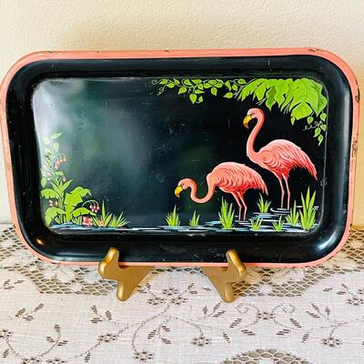 LOT 187  VINTAGE FLAMINGO METAL TRAY