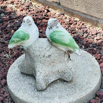 LOT 190  VINTAGE YARD ART  CEMENT LOVEBIRDS 