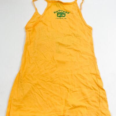 â€œFRESHLY SQUEEZEDâ€ TOPEKA KS HOOTERS TANK - WOMENâ€™S SIZE L