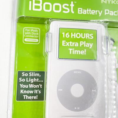 NEW! NYKO IBOOST BATTERY PACK FOR IPOD