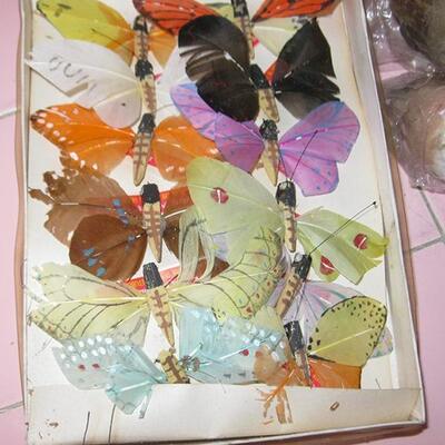 Lot 206 MS Birds & Butterflies for Decoration / Arrangements / Crafts New Old Stock Stats San Lorenzo