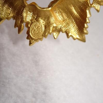 Signed  Elizabeth Taylor Gold Rose Love Blooms Vintage Brooch, Avon