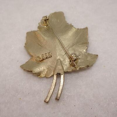 Pretty BSK Gold Leaf Pin 