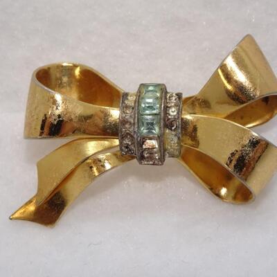 Vintage CORO Gold Rhinestone Bow Pin - missing stones 