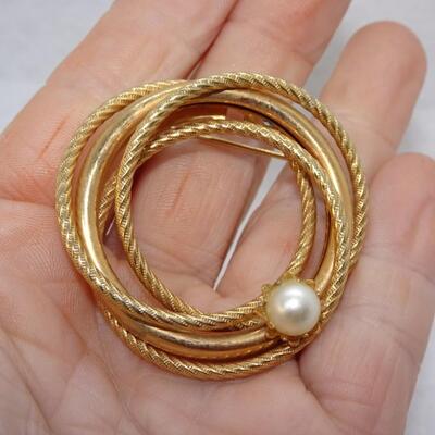 Gold Tone Mid Century Ovals & Pearl Brooch 