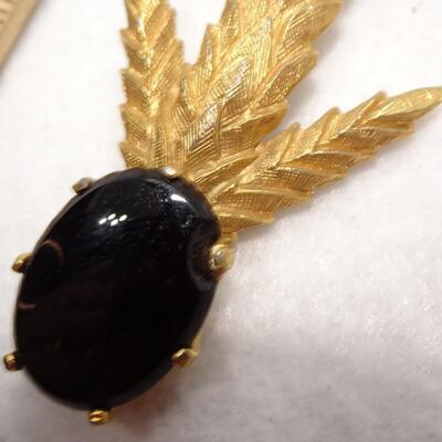 Gold Tone Pineapple I think - Black Stone Brooch 