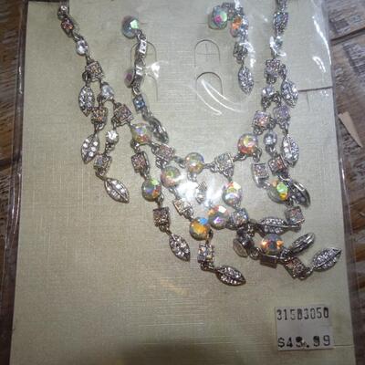 NWT Rhinestone Necklace & Earring Set, Aurora Borealis Colors 