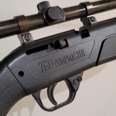 Lot 231: 760 PUMPMASTER Pellet BB Gun w/ DAISY Scope
