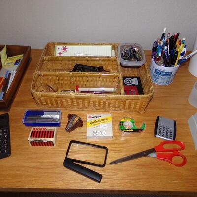 LOT 85 OFFICE SUPPLIES, WRITING, CALCULATING & MORE 