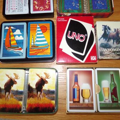 LOT 91  DECKS OF CARDS, BRIDGE BOOKS & PEG OUT GAME