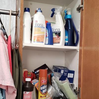 180 - Laundry Room Contents 