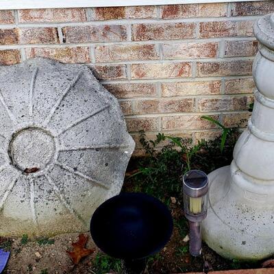 180A - Concrete Bird Bath