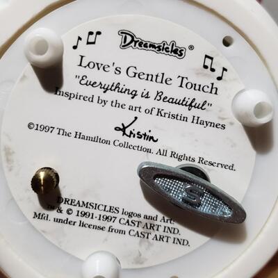 186 - Dreamsicle Music Boxes