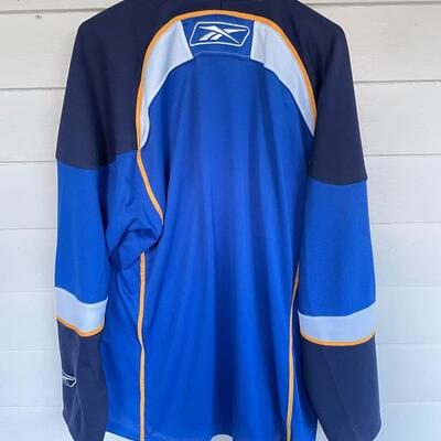 REEBOK â€œST. LOUIS BLUESâ€ HOCKEY JERSEY - SIZE MEDIUM