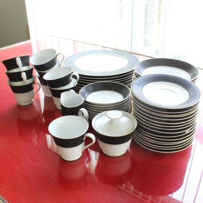 Black & White Mikasa Dinnerware Set Ambassador Pattern