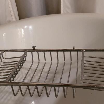 Lot 242: Expandable Bathroom Tub Tray