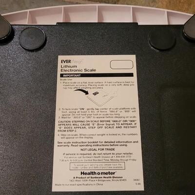 Lot 244: Weight Scale Digital (Works) + Handheld Vanity Mirror 2-Sided