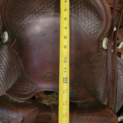 Lot 252: RARE Vintage 1926 JC HIGGINS Handmade Leather Saddle MODEL 8438