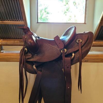 Lot 252: RARE Vintage 1926 JC HIGGINS Handmade Leather Saddle MODEL 8438