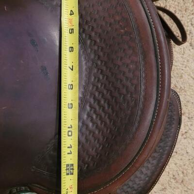 Lot 252: RARE Vintage 1926 JC HIGGINS Handmade Leather Saddle MODEL 8438