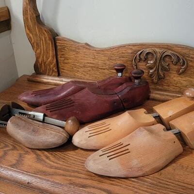 Lot 254: (3) Assorted Vintage Shoe Trees