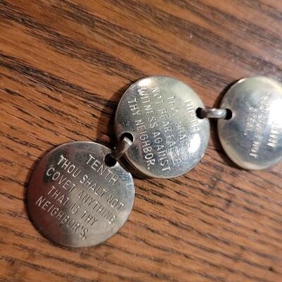 Lot 259: 10 Commandments Hanging Religious Trinket 