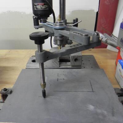 LOT 73  HOWARD INDUSTRIES  SCROLL/ENGRAVER?