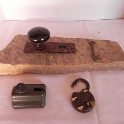 LOT 78 VINTAGE LOCKS