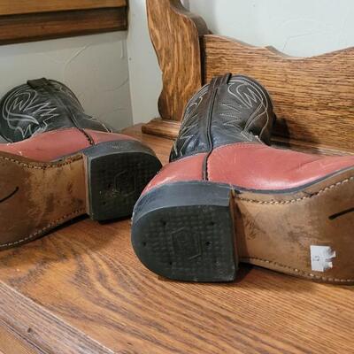 Lot 265: Vintage TONY LAMA Brown and Black Cowboy Boots (Please see Ruler for Size)
