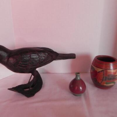 LOT 80 POTTERY AND SOLID WOOD BIRD