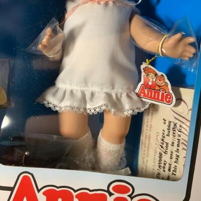 #104 Annie collector doll