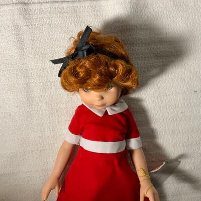 #104 Annie collector doll