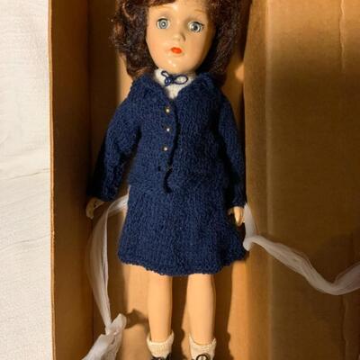 #106 mary hoyer lot 4