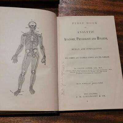 Lot 292: 1885 Gray's Botany, 1896 Essential Lessons in Human Physiology & 1872 Cutter First Book on Analytic Anatomy 