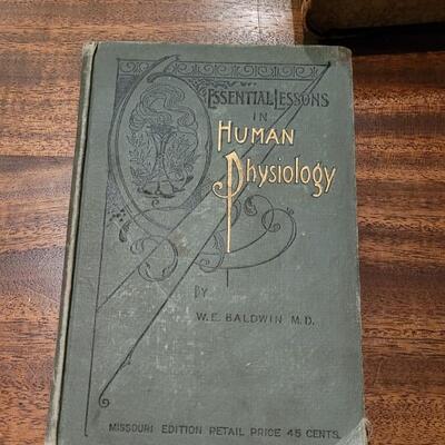 Lot 292: 1885 Gray's Botany, 1896 Essential Lessons in Human Physiology & 1872 Cutter First Book on Analytic Anatomy 