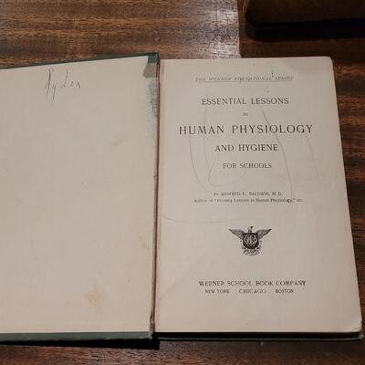 Lot 292: 1885 Gray's Botany, 1896 Essential Lessons in Human Physiology & 1872 Cutter First Book on Analytic Anatomy 