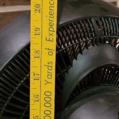 Lot 294: Tabletop Fan