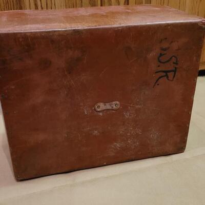 Lot 303: Antique 1800's Crouch & Fitzgerald New York Box