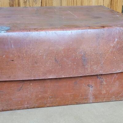 Lot 303: Antique 1800's Crouch & Fitzgerald New York Box