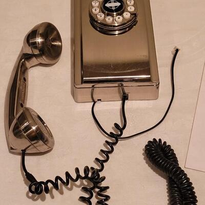 Lot 306: Crosley Wall Phone